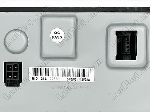 Zoom on the connector of the Xenon ballast for Audi A4 B6